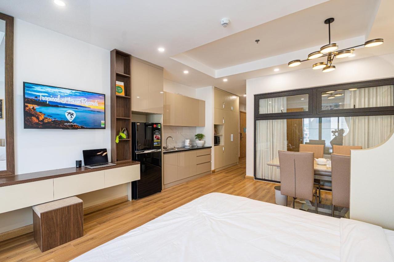 Tms Quy Nhon - Roshi Apartment & Homestay Ocean View エクステリア 写真